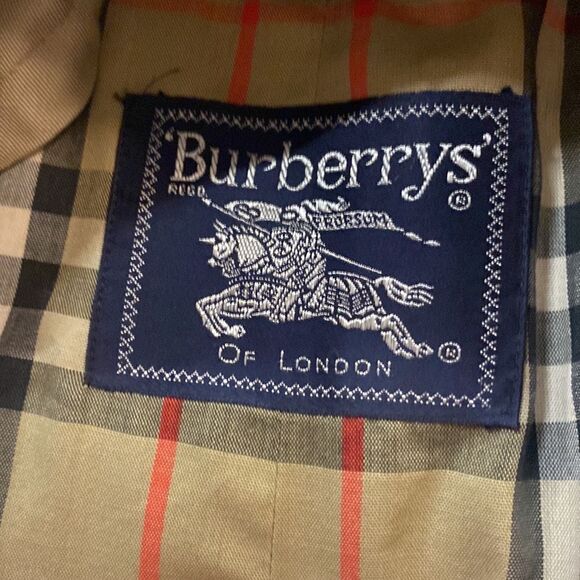 Burberry classic trench coat  - Picture 4 of 5